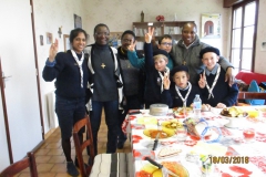 Les Scouts avec les Soeurs