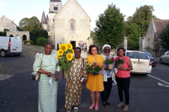 Après-la-bénédiction-de-la-statue-de-Sainte-Julie